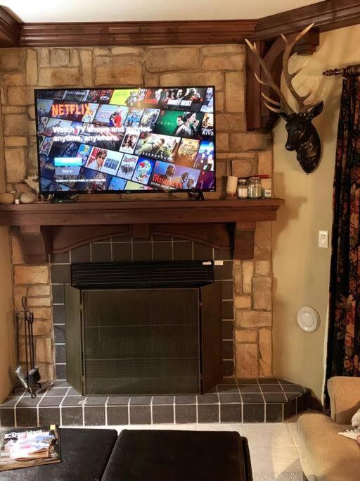 Chalet-Style Condo - 5 Minutes To Lifts And Village! Mont-Tremblant Bagian luar foto